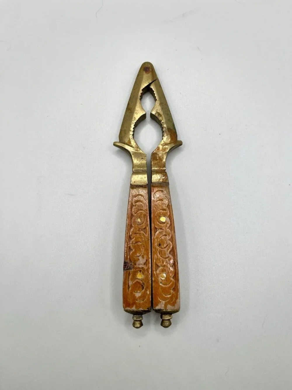 VTG Brass & Carved Wood Nutcracker Carved Handle Walnut Colonial Cottage Folk